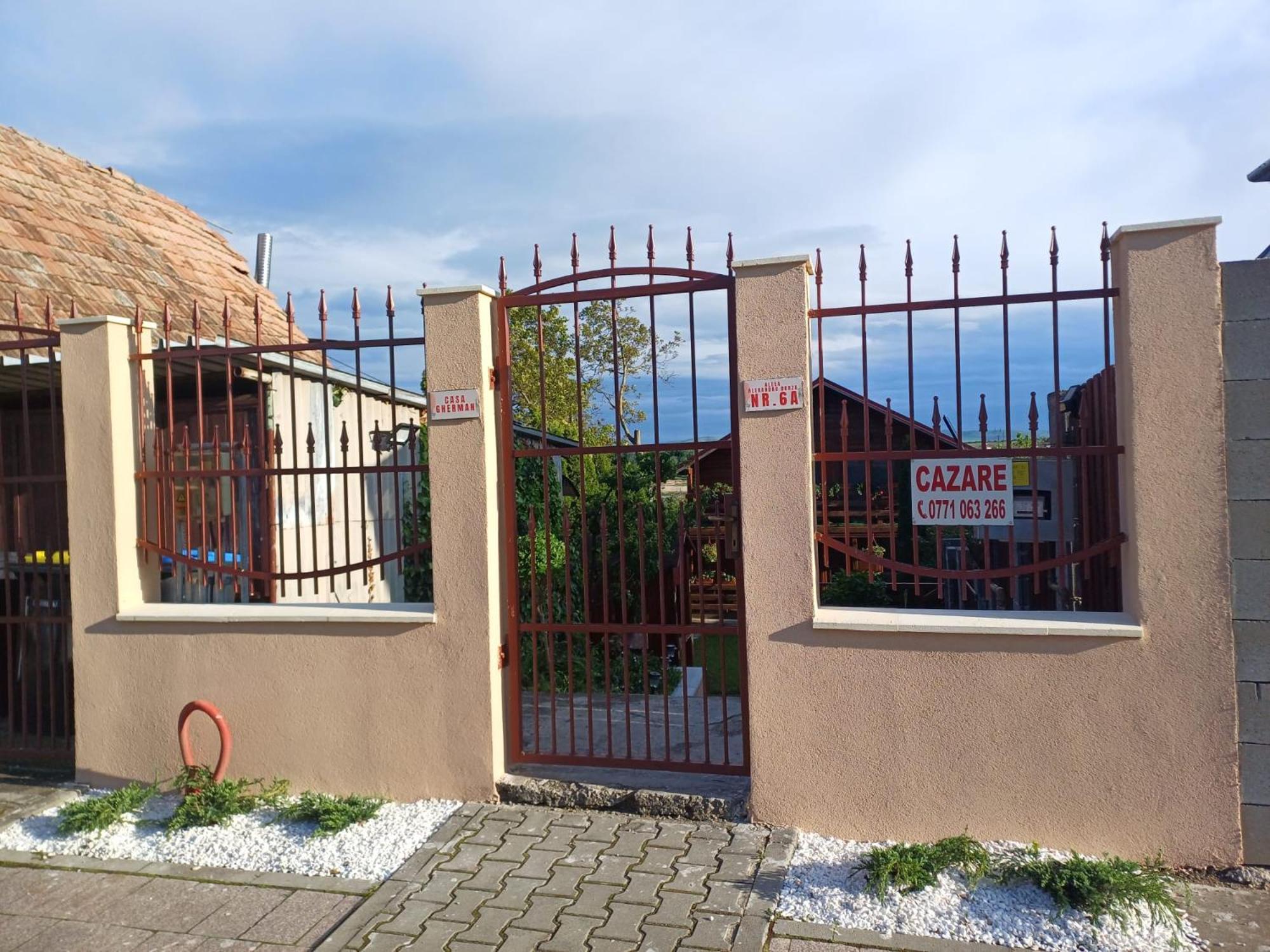 Casa Gherman Hotel Turda Exterior photo